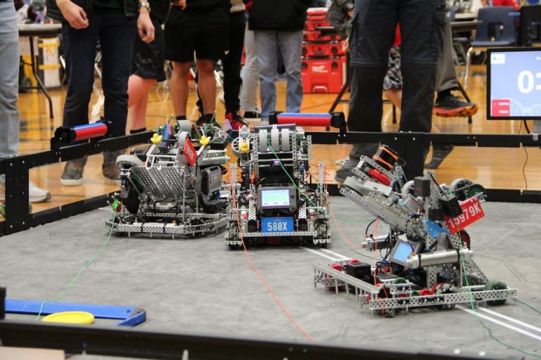 End Game in Vex Robotics Spin Up